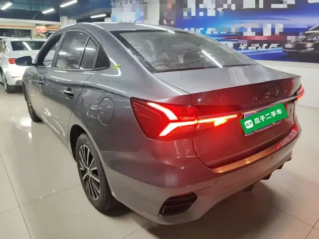 Roewe i5 — Фото автомобиля 4
