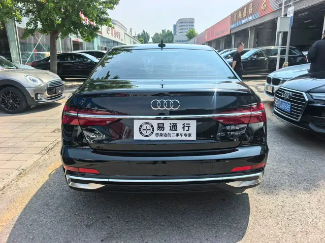 Audi A6L — Фото автомобиля 16