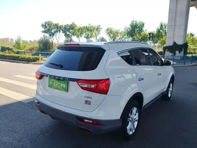 DFSK Fengguang 580 — Фото автомобиля 6