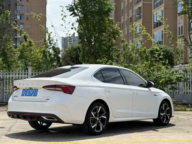 Skoda Octavia — Фото автомобиля 5