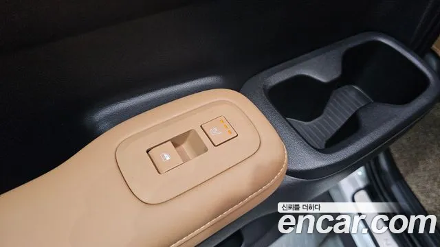 Hyundai Santafe Santa Fe (MX5) Бензин 2.5T 2WD — Фото автомобиля 25