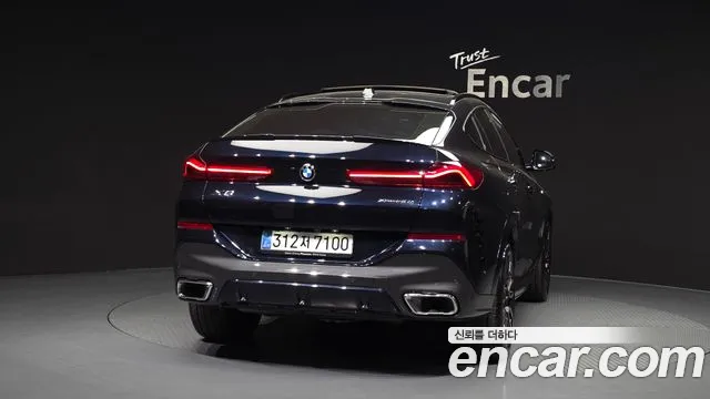 BMW X6 xDrive40i M Sport — Фото автомобиля 3