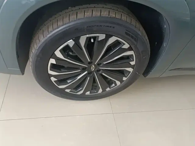 Chery Tiggo 9 — Фото автомобиля 22