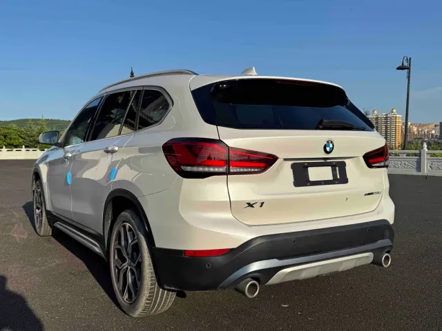BMW X1 — Фото автомобиля 4