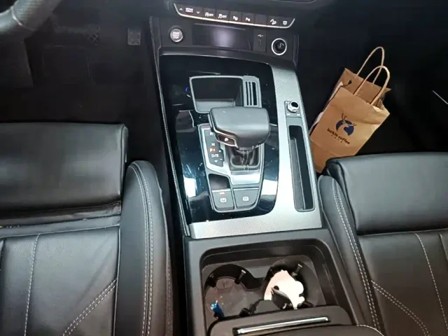 Audi Q5L — Фото автомобиля 13