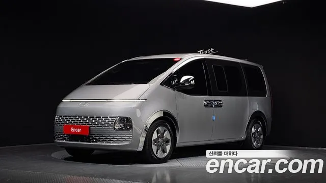 Фотография автомобиля — Hyundai Staria