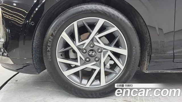 Hyundai Grandeur GN7 — Фото автомобиля 5