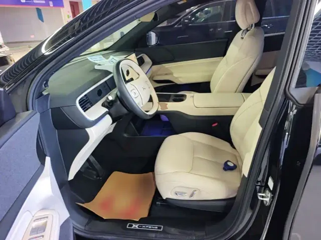Xpeng G6 — Фото автомобиля 14