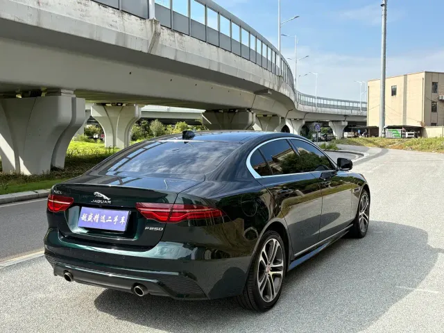 Jaguar XEL — Фото автомобиля 7