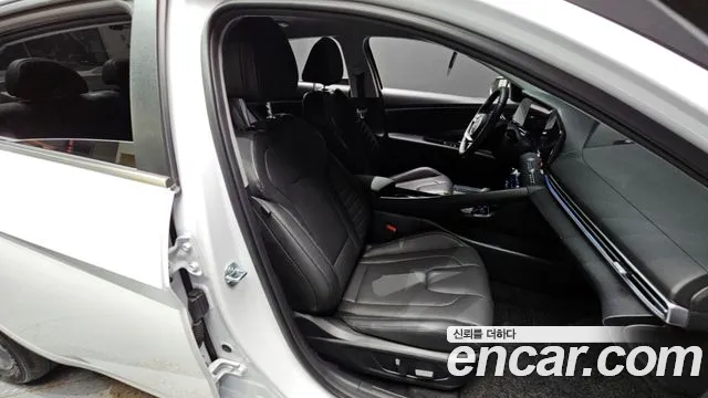Hyundai AVANTE Новый Avante (CN7) — Фото автомобиля 26
