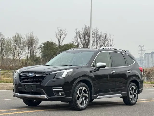 Фотография автомобиля — Subaru Forester