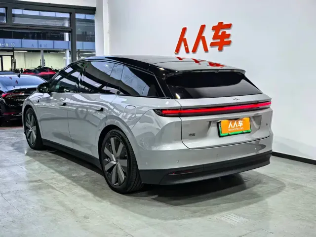 Li Auto i6 — Фото автомобиля 20