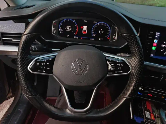 Volkswagen Passat — Фото автомобиля 15