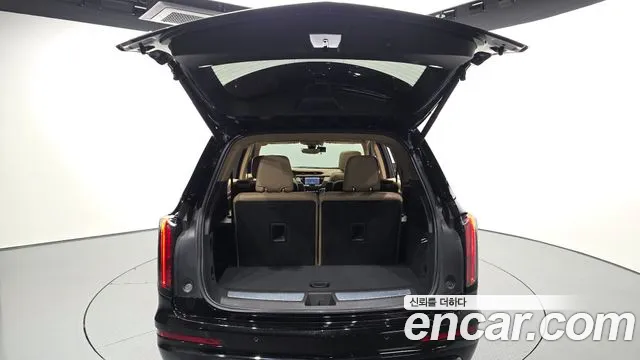Cadillac XT6 — Фото автомобиля 20