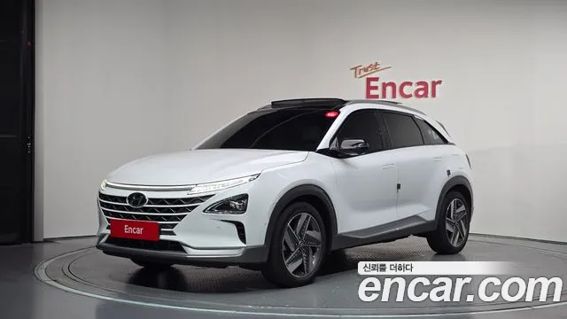 Фотография автомобиля — Hyundai Nexo