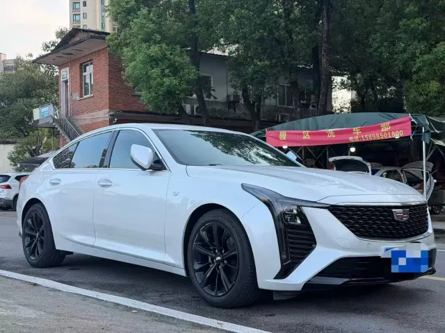 Cadillac CT5 — Фото автомобиля 3