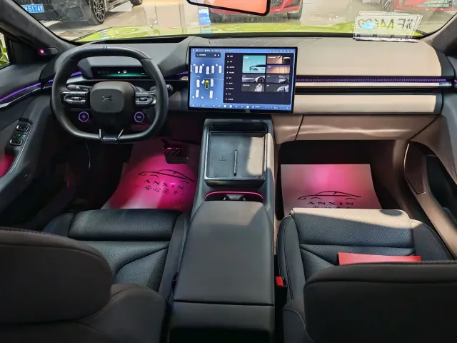 Xpeng P7 — Фото автомобиля 6