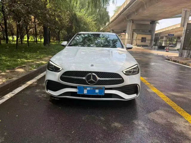 Mercedes-Benz C-Class — Фото автомобиля 2