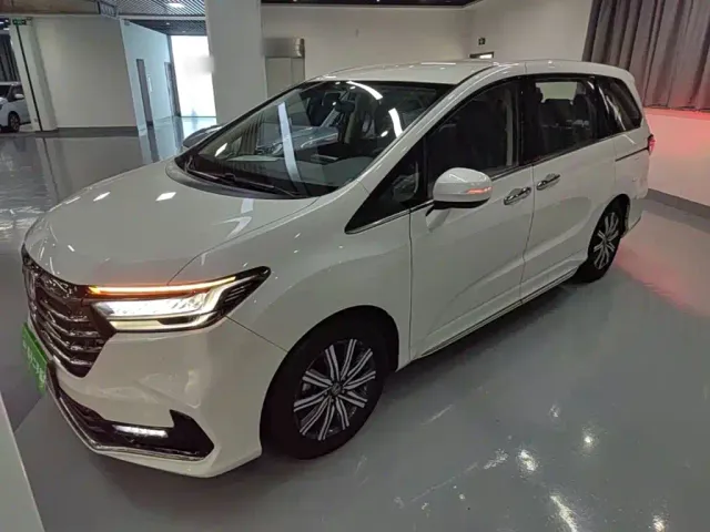 Фотография автомобиля — Honda Odyssey