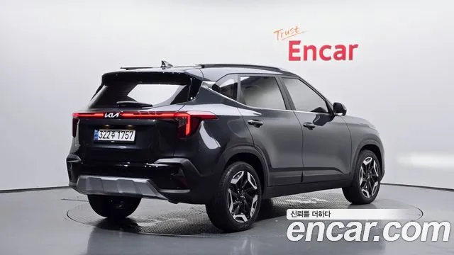 Kia Seltos Бензин 1.6 турбо 2WD — Фото автомобиля 2