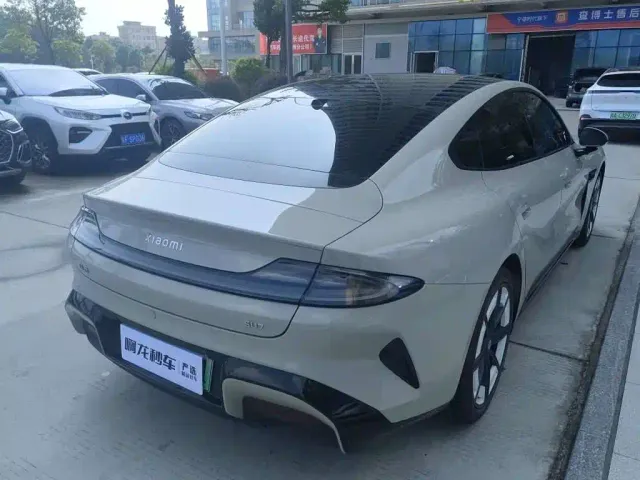 Xiaomi SU7 — Фото автомобиля 7