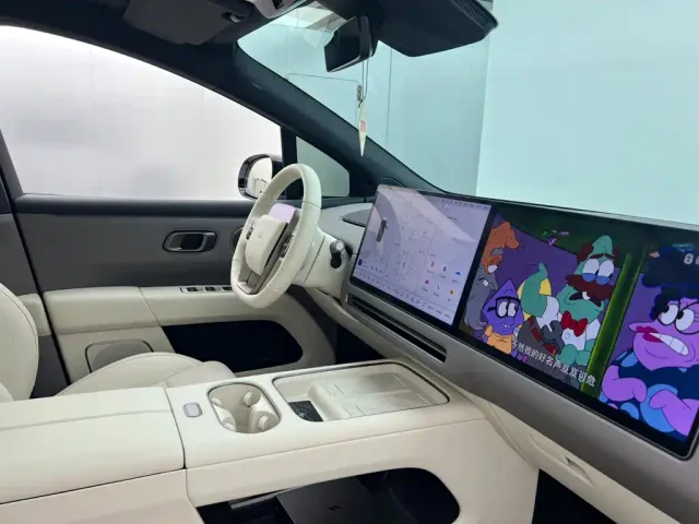Li Auto i6 — Фото автомобиля 15