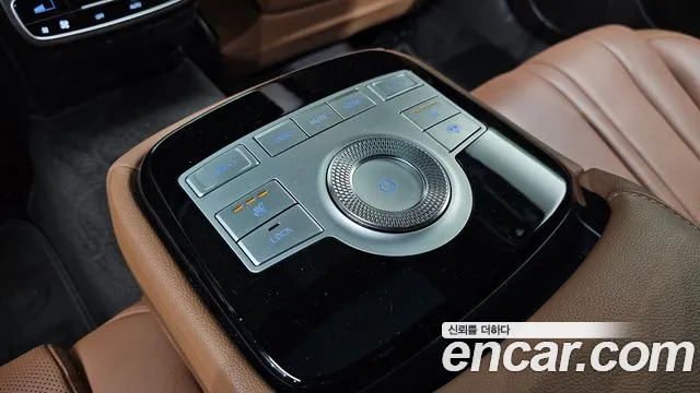 Genesis G80 Бензин 3.5 турбо AWD — Фото автомобиля 16