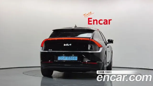 Kia EV6 — Фото автомобиля 4