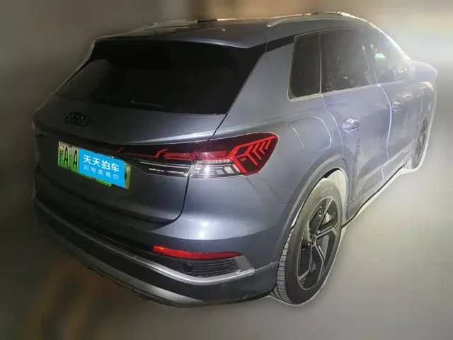 Audi Q4 e-tron — Фото автомобиля 2