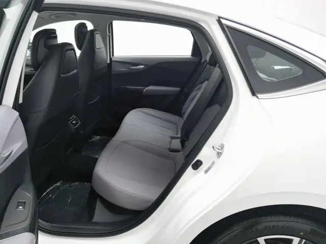 Changan Eado — Фото автомобиля 15