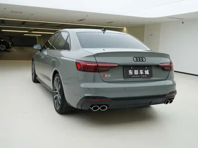 Audi S4 — Фото автомобиля 4