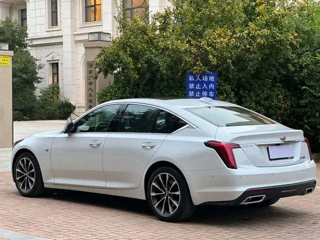 Cadillac CT5 — Фото автомобиля 20