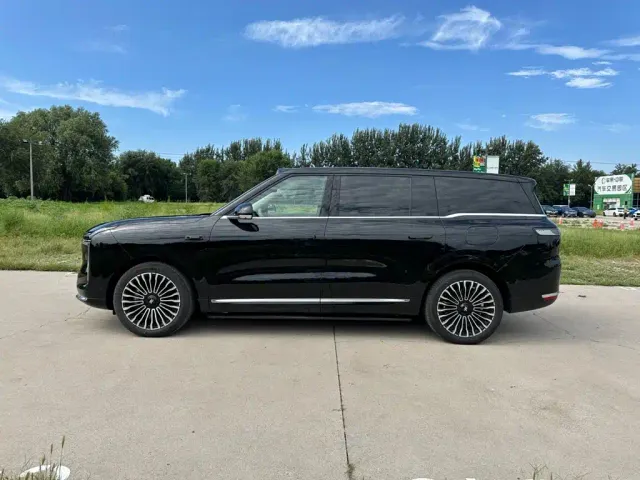 IM Motors LS9 — Фото автомобиля 7