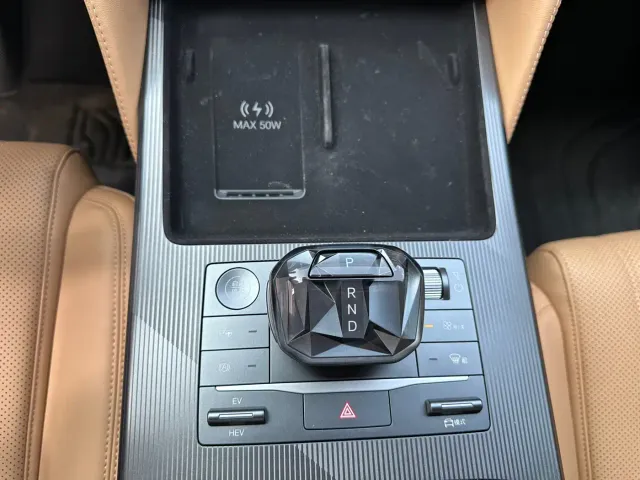 BYD Song L DM-i — Фото автомобиля 8
