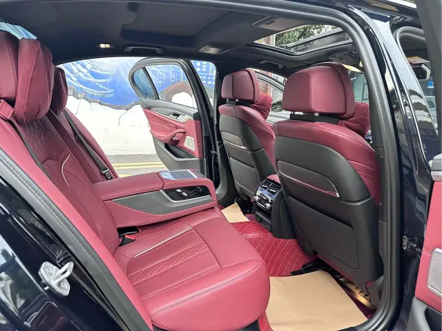 BMW 5 Series — Фото автомобиля 15
