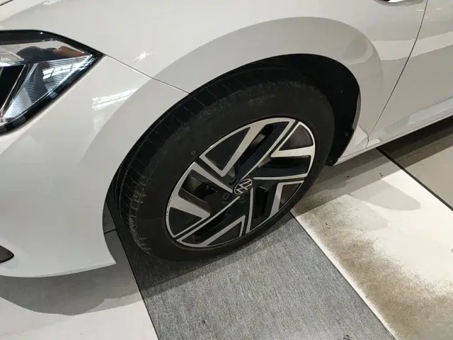 Volkswagen Sagitar — Фото автомобиля 22