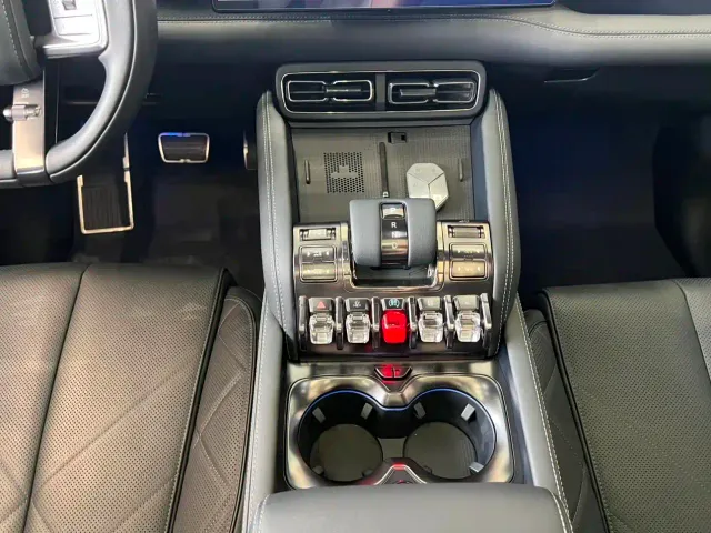 BYD FangChengBao Leopard 5 — Фото автомобиля 9