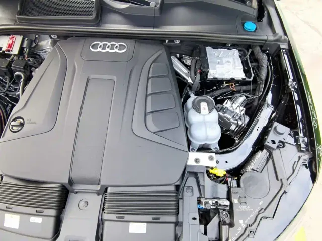 Audi Audi Q7 2023 45 TFSI quattro S line Sport — Фото автомобиля 8