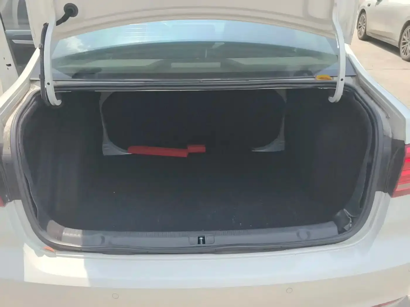 Volkswagen Lavida 2019 Lavida Start 1.5L Auto Trend (China VI) — Фото автомобиля 13