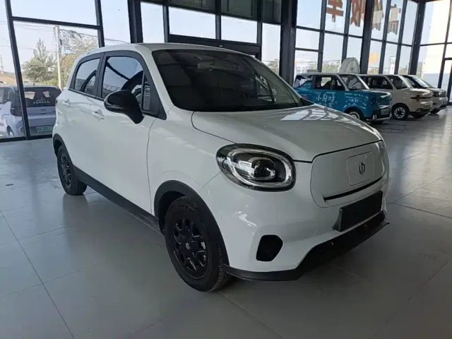 Leapmotor T03 — Фото автомобиля 3
