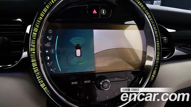 Mini Cooper — Фото автомобиля 12