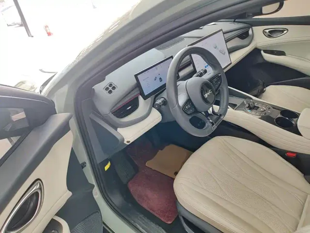 BYD Seal 06 GT — Фото автомобиля 15