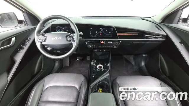 Kia Niro New — Фото автомобиля 10