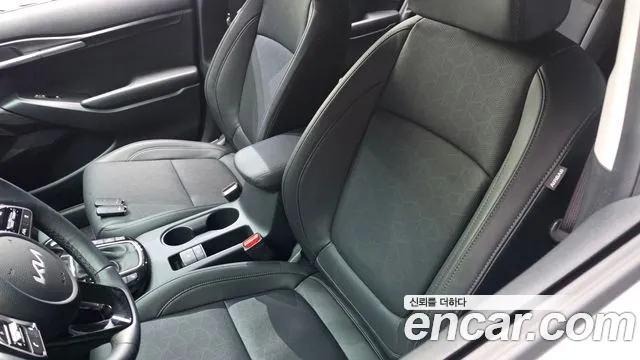 Kia Seltos New — Фото автомобиля 27