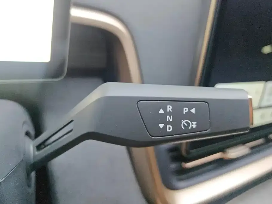 Dongfeng Yipai eπ008 2024 636Max Pure Electric 6-Seater — Фото автомобиля 16