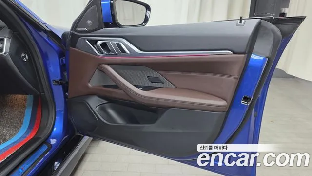 BMW i4 — Фото автомобиля 20