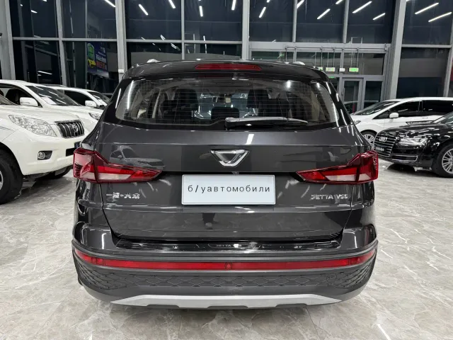 Jetta VS5 — Фото автомобиля 5