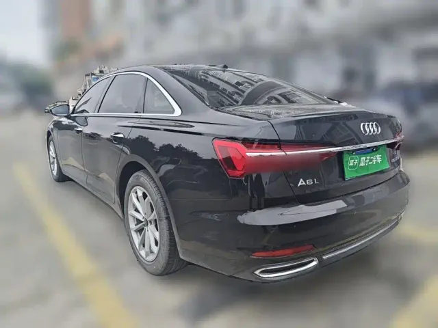 Audi A6L — Фото автомобиля 4