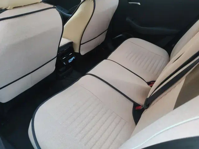 Roewe i5 — Фото автомобиля 11