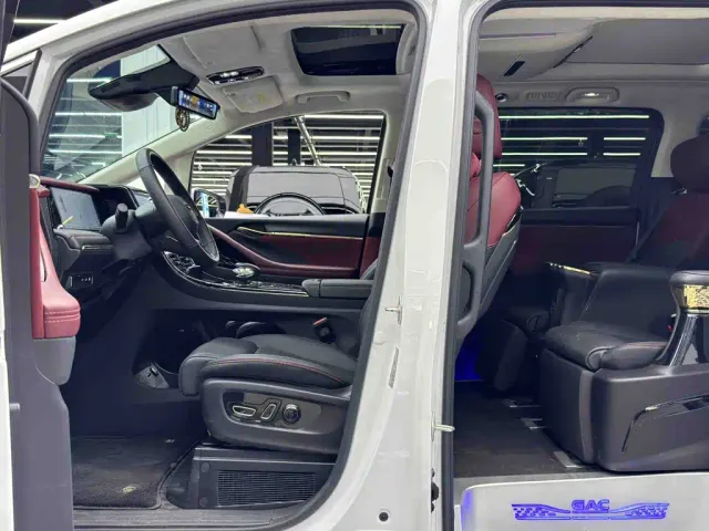 GAC Trumpchi E9 — Фото автомобиля 8